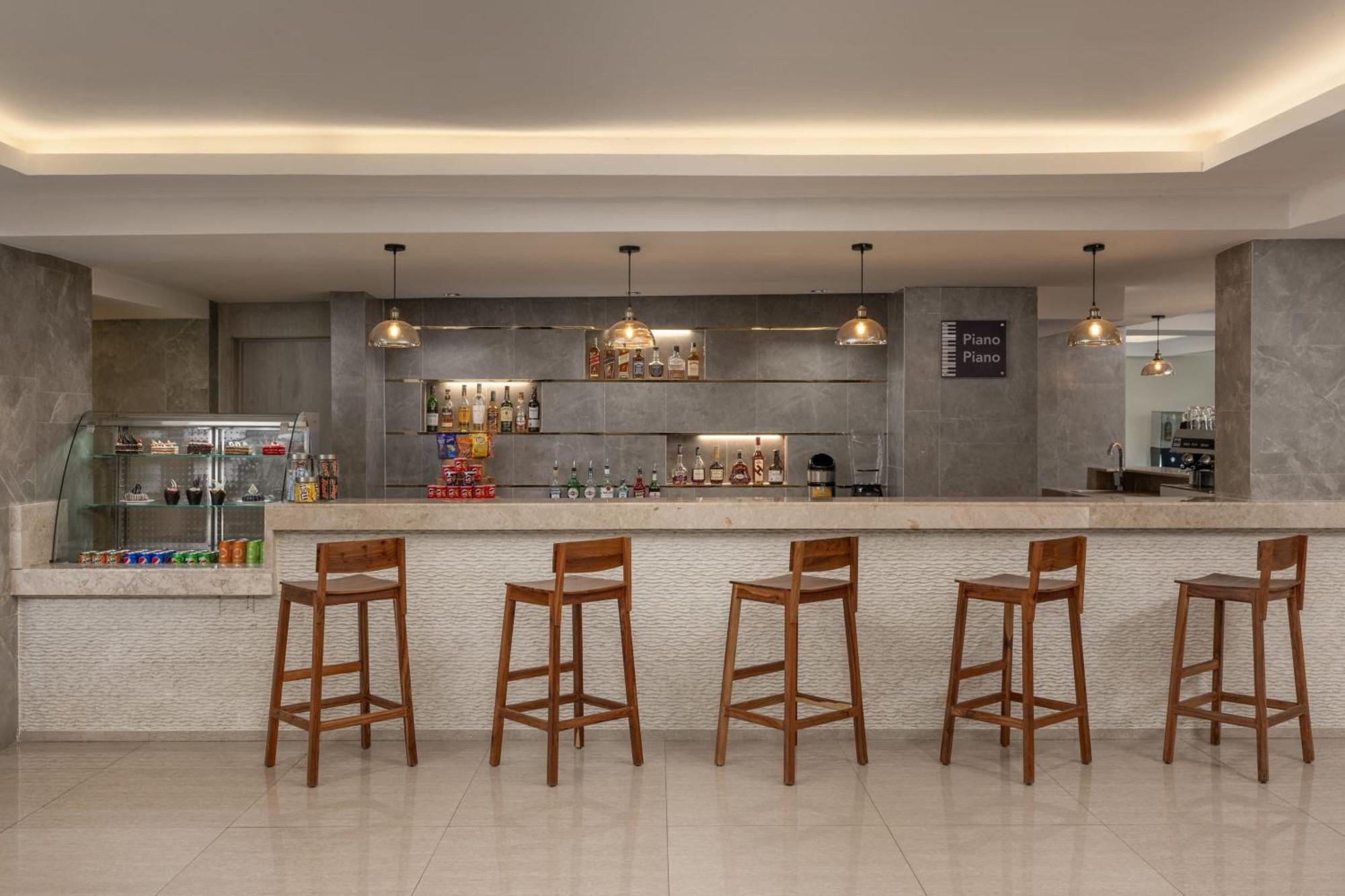 Delta Hotels By Marriott ดาร์เอสซาลาม ภายนอก รูปภาพ
