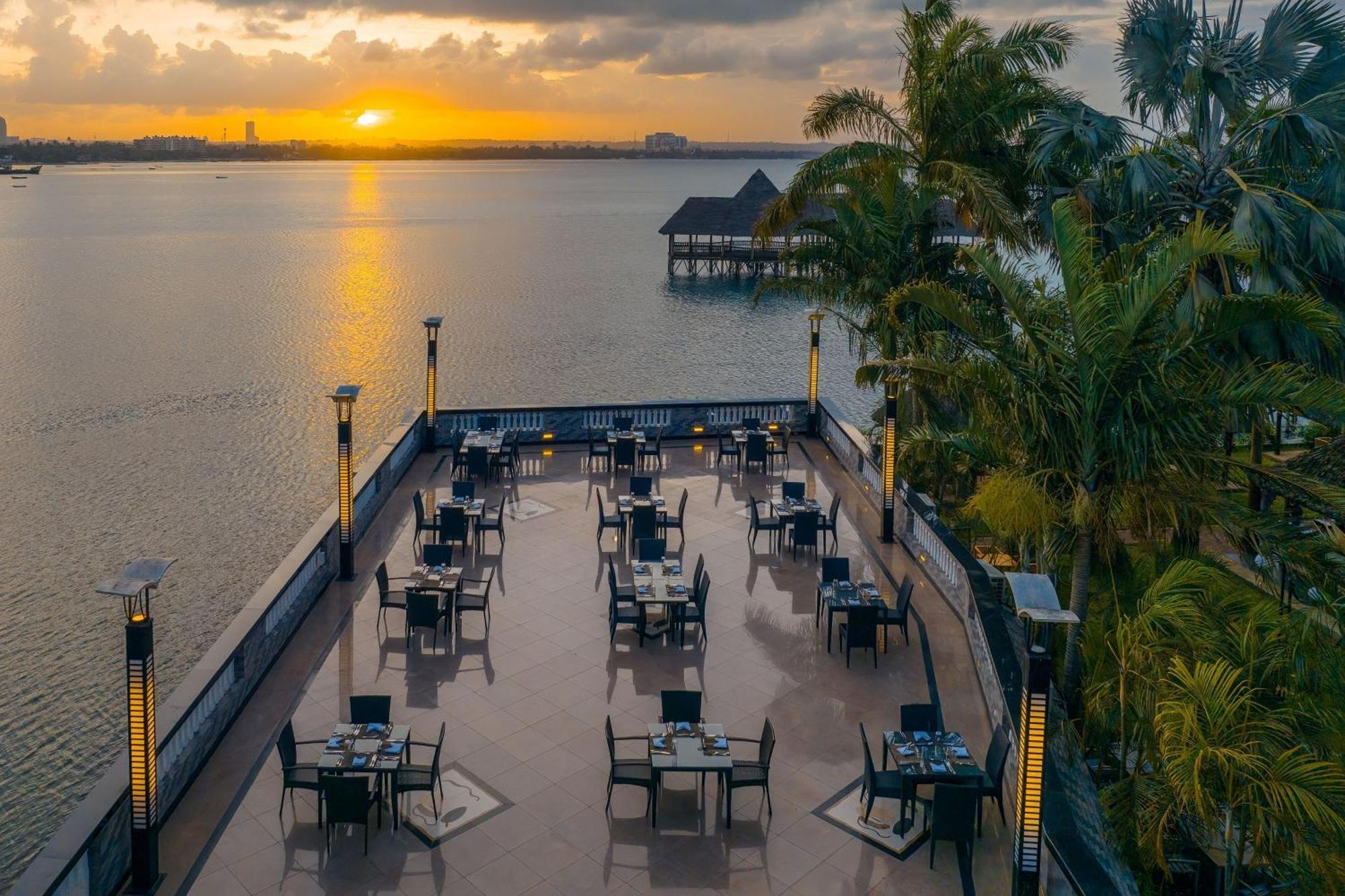 Delta Hotels By Marriott ดาร์เอสซาลาม ภายนอก รูปภาพ