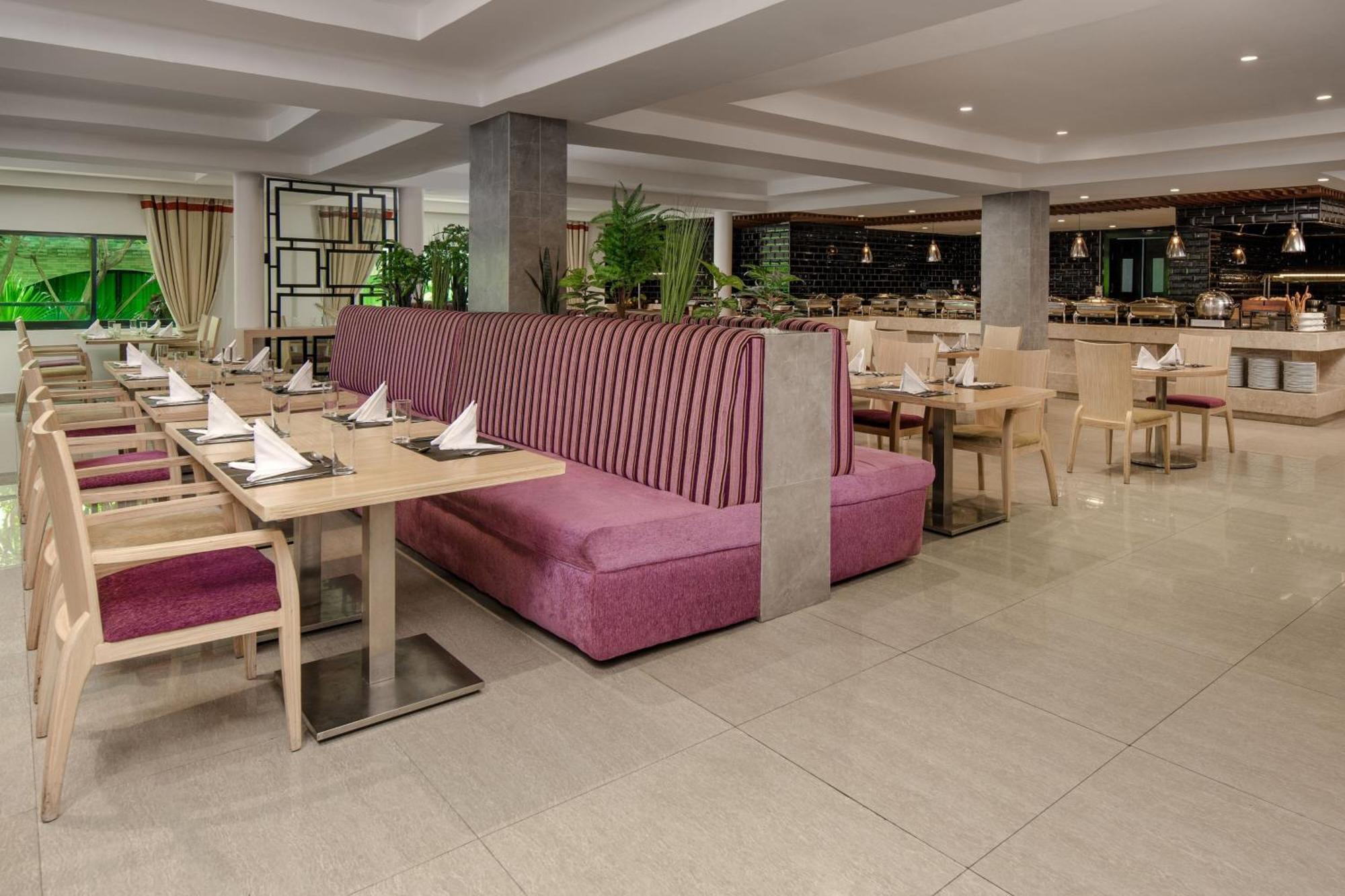 Delta Hotels By Marriott ดาร์เอสซาลาม ภายนอก รูปภาพ