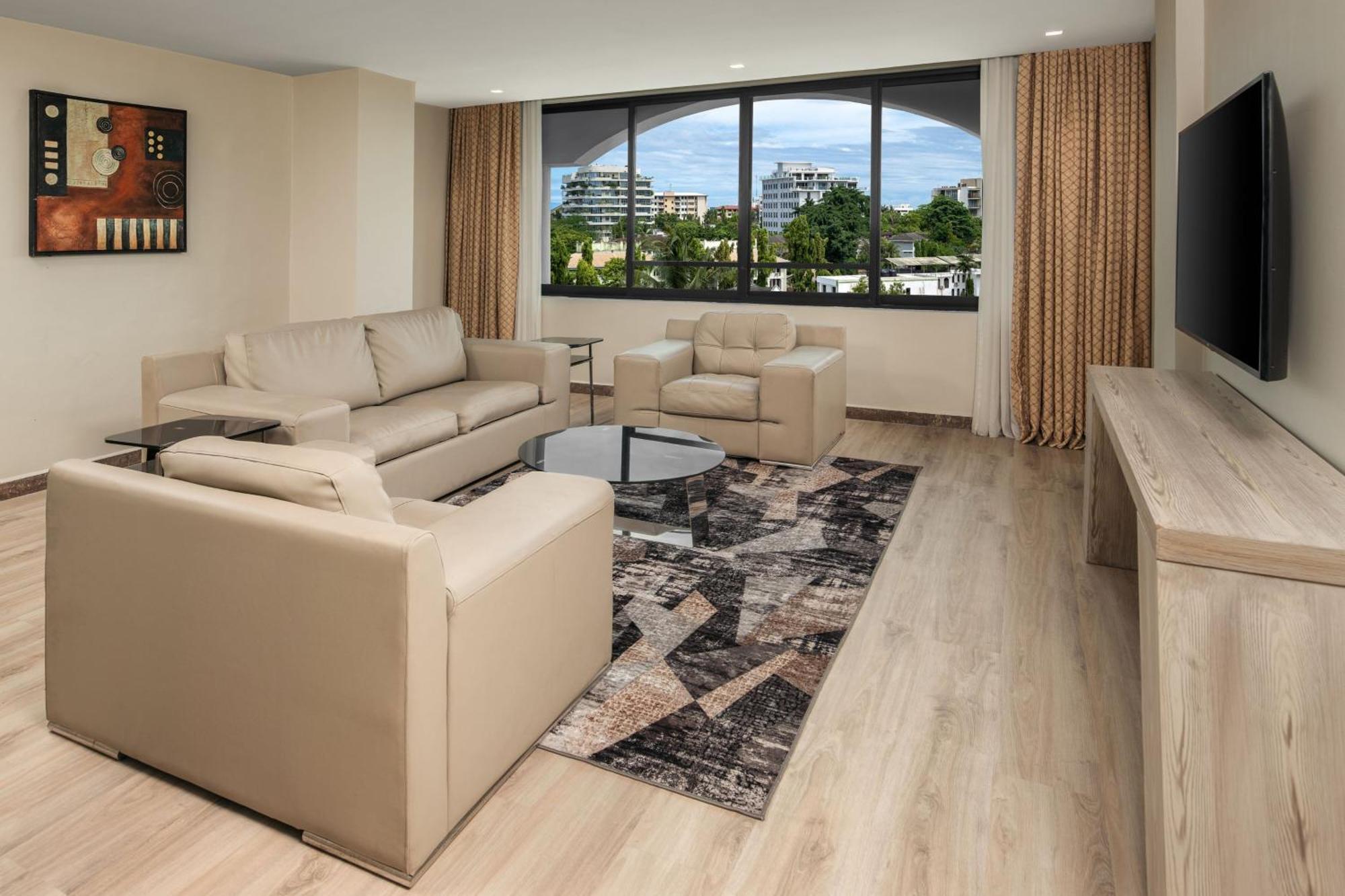 Delta Hotels By Marriott ดาร์เอสซาลาม ภายนอก รูปภาพ